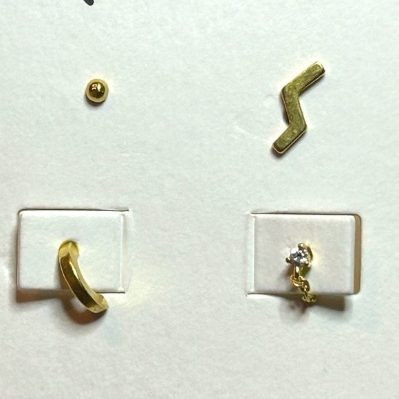 Madewell Zigzag Set of Unique 4 Gold-Plated Brass Cubic Zirconia Earrings NWT - Picture 8 of 10